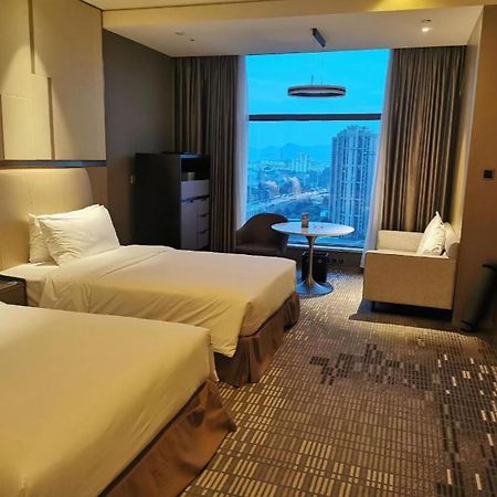 The Qube Hotel Xiangyang Сянъян Экстерьер фото